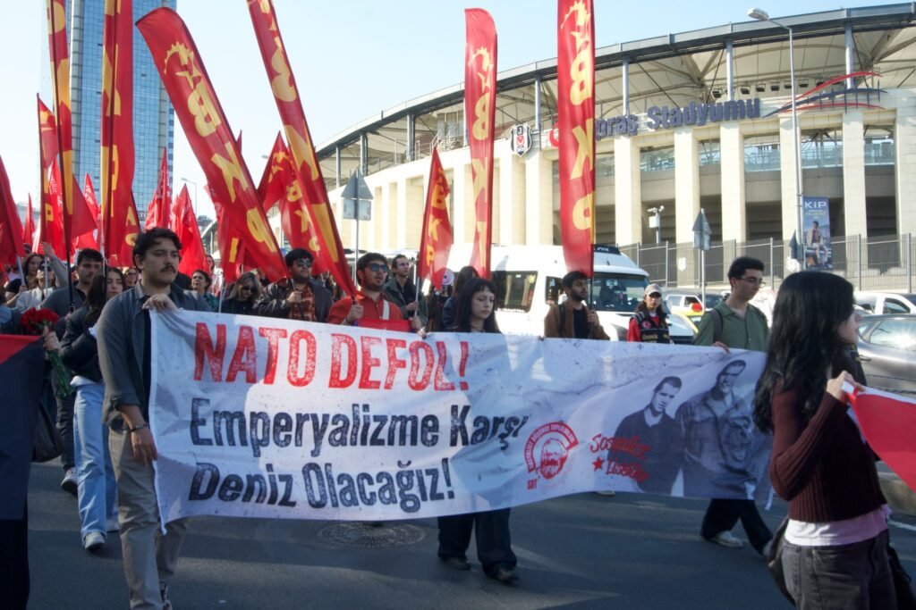 NATO Defol! Emperyalizme Karşı Deniz Olacağız!